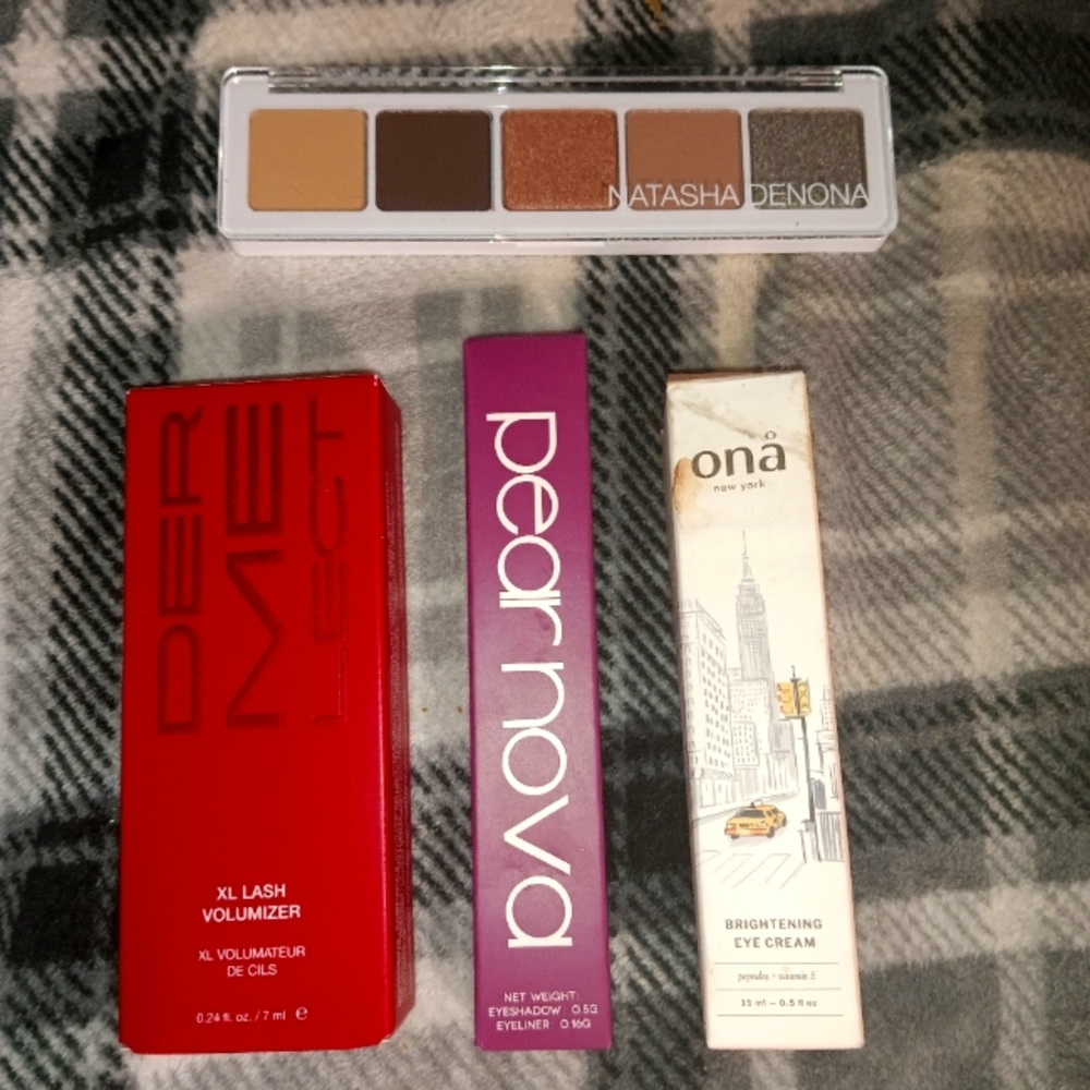 NIB Eye Makeup Bundle